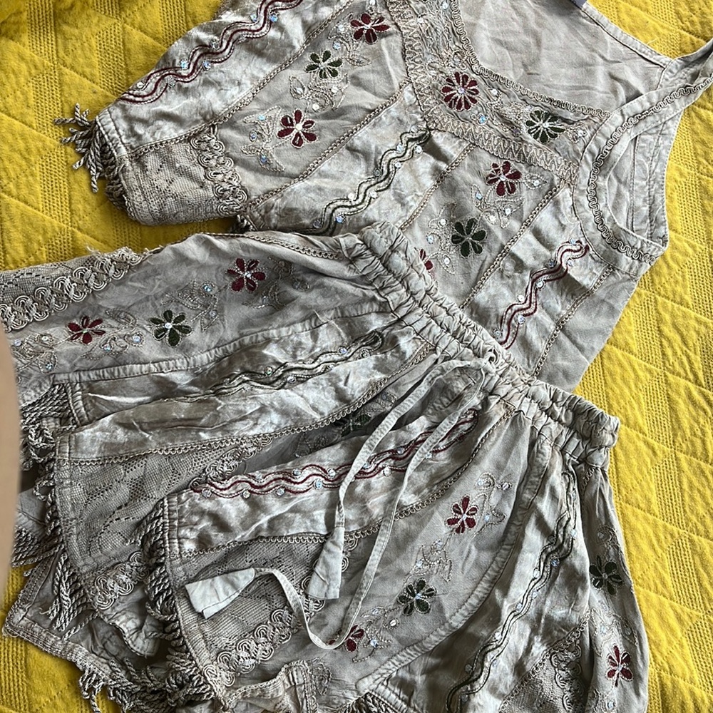 Rayon heavy top and skirt set. Fits like a small/medium